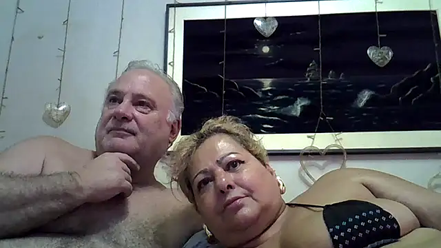 bialoba7 online show from 02-21-25, 03:43