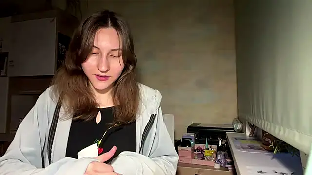 Miaaa Moon online show from 04-20-26, 04:10