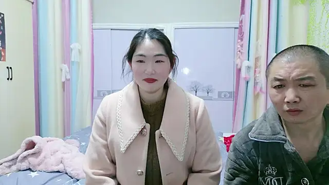 Snapshot of LunasSecret chatting on 02-15-26, 05:15 LunasSecret online show from 02-15-26, 05:15