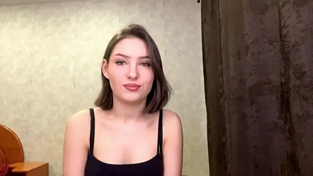 Snapshot of FoxieFlare chatting on 02-03-26, 12:09 FoxieFlare online show from 02-03-26, 12:09