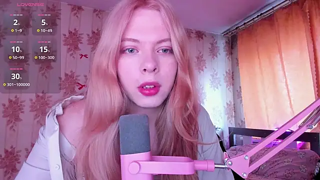Cutie Bambi online show from 06-18-26, 12:09