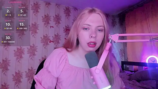 Cutie Bambi online show from 06-21-26, 12:19