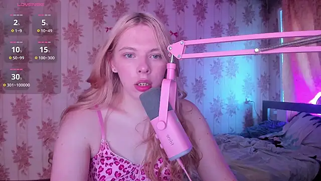 Cutie Bambi online show from 07-21-26, 12:29