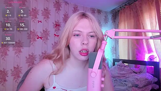 Cutie Bambi online show from 07-27-26, 12:12