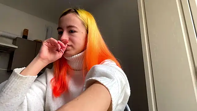 EmilyHein online show from 03-02-26, 06:14