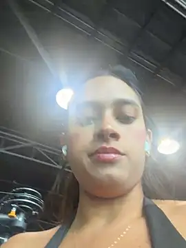Snapshot of LunaHeat chatting on 06-23-26, 03:10 LunaHeat online show from 06-23-26, 03:10