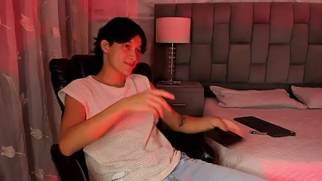 Snapshot of SalvatoreBenford chatting on 02-06-26, 03:11 SalvatoreBenford online show from 02-06-26, 03:11