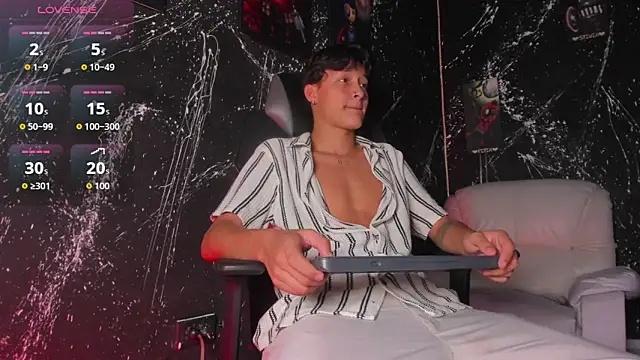 Snapshot of SalvatoreBenford chatting on 02-20-26, 08:31 SalvatoreBenford online show from 02-20-26, 08:31