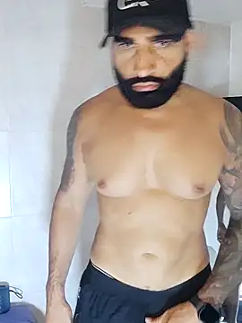 Snapshot of Lucius40 chatting on 02-09-26, 08:35 Lucius40 online show from 02-09-26, 08:35