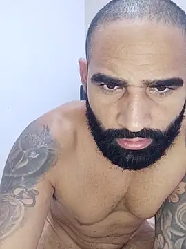 Snapshot of Lucius40 chatting on 02-22-26, 12:23 Lucius40 online show from 02-22-26, 12:23