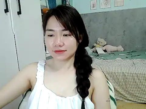 Snapshot of Amy8386 chatting on 04-12-26, 03:44 Amy8386 online show from 04-12-26, 03:44