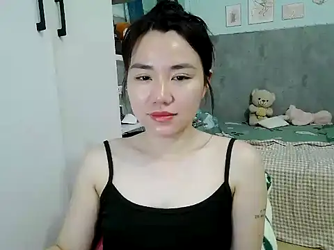 Snapshot of Amy8386 chatting on 04-18-26, 04:27 Amy8386 online show from 04-18-26, 04:27