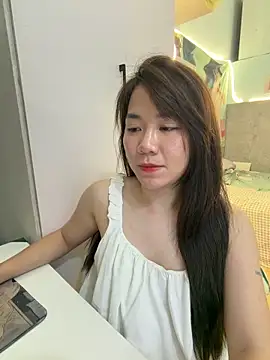 Snapshot of Amy8386 chatting on 06-10-26, 05:12 Amy8386 online show from 06-10-26, 05:12