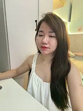Snapshot of Amy8386 chatting on 06-18-26, 04:13 Amy8386 online show from 06-18-26, 04:13