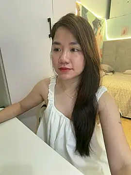 Snapshot of Amy8386 chatting on 06-25-26, 11:04 Amy8386 online show from 06-25-26, 11:04
