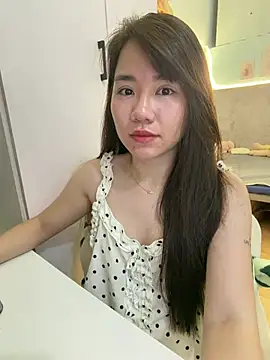 Snapshot of Amy8386 chatting on 07-13-26, 04:04 Amy8386 online show from 07-13-26, 04:04