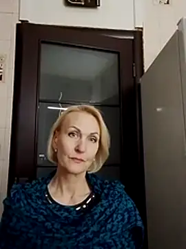 Snapshot of MichelleSolis chatting on 02-02-26, 03:11 MichelleSolis online show from 02-02-26, 03:11