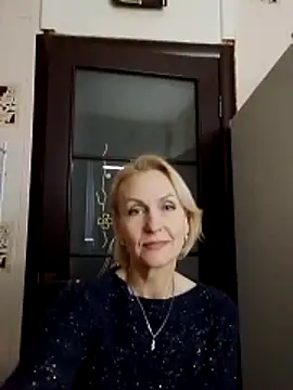 Snapshot of MichelleSolis chatting on 02-13-26, 01:51 MichelleSolis online show from 02-13-26, 01:51