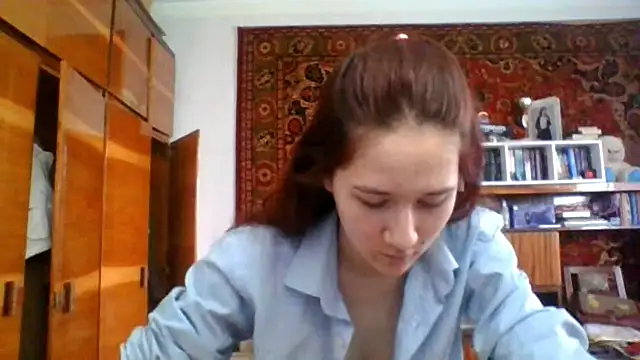 NickiKisinger online show from 04-04-26, 05:27