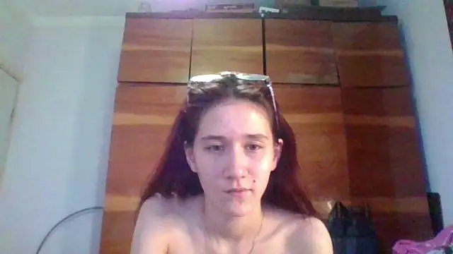 Snapshot of NickiKisinger chatting on 07-20-26, 10:39 NickiKisinger online show from 07-20-26, 10:39