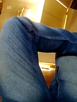 Snapshot of ashwiniraj567 chatting on 02-13-26, 05:36 ashwiniraj567 online show from 02-13-26, 05:36