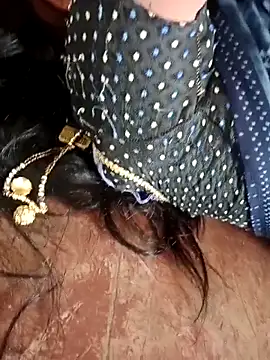 Snapshot of ashwiniraj567 chatting on 03-10-26, 06:40 ashwiniraj567 online show from 03-10-26, 06:40