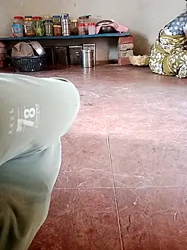 Snapshot of ashwiniraj567 chatting on 03-11-26, 08:31 ashwiniraj567 online show from 03-11-26, 08:31