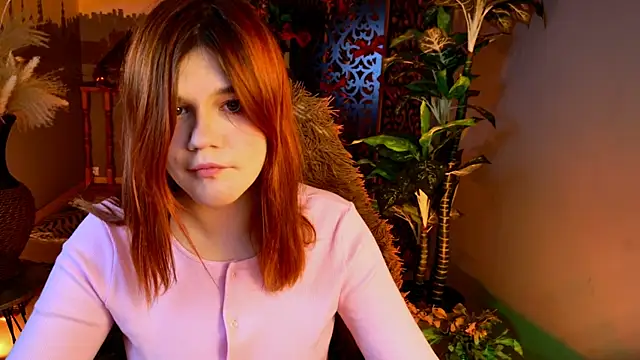 Snapshot of EllieFoxy chatting on 02-21-26, 09:38 EllieFoxy online show from 02-21-26, 09:38