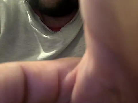 Snapshot of NiceToes43 chatting on 02-06-26, 08:23 NiceToes43 online show from 02-06-26, 08:23