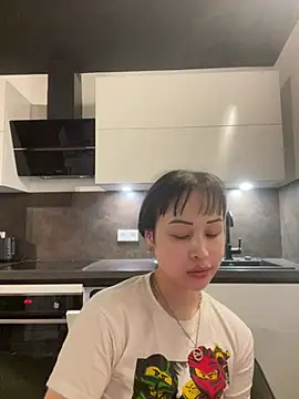 Just-Lilly online show from 07-12-26, 10:12