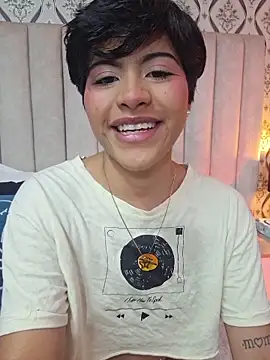 Snapshot of Eva_Monroes chatting on 03-23-26, 04:27 Eva Monroes online show from 03-23-26, 04:27
