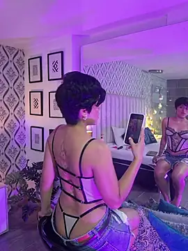 Snapshot of Eva_Monroes chatting on 04-02-26, 04:21 Eva Monroes online show from 04-02-26, 04:21