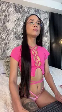 Snapshot of Mialarouse chatting on 02-08-26, 08:01 Mialarouse online show from 02-08-26, 08:01