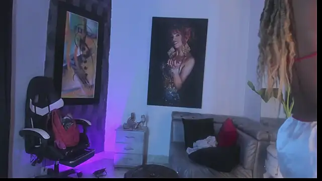 Ciara HotTs online show from 04-13-26, 11:37