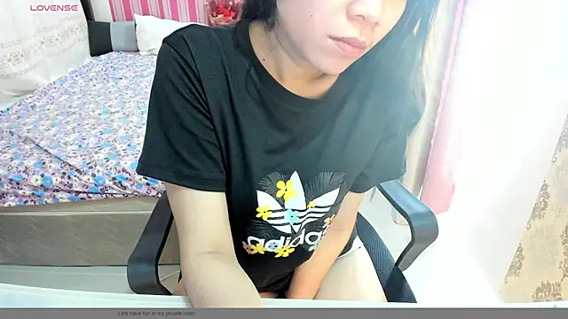 HornyAsianXxX online show from 04-11-26, 02:38