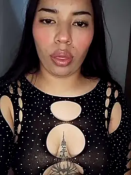 Snapshot of Scarlet_Luxe chatting on 02-07-26, 12:25 Scarlet Luxe online show from 02-07-26, 12:25