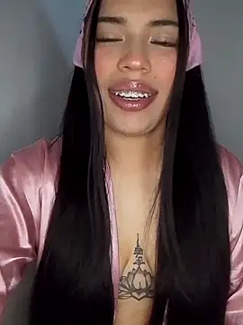 Snapshot of Scarlet_Luxe chatting on 02-08-26, 12:25 Scarlet Luxe online show from 02-08-26, 12:25