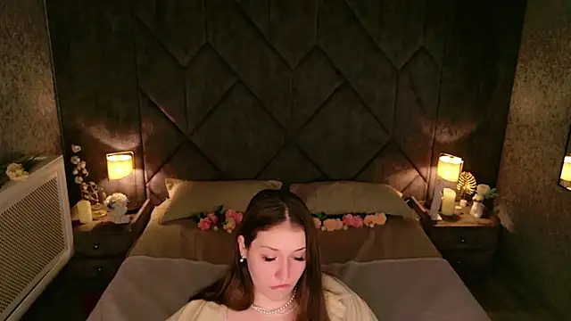 Snapshot of Anora_Mills chatting on 05-14-26, 05:47 Anora Mills online show from 05-14-26, 05:47