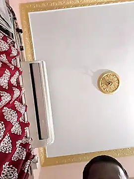 Mumbai handsom92 online show from 04-13-26, 04:01