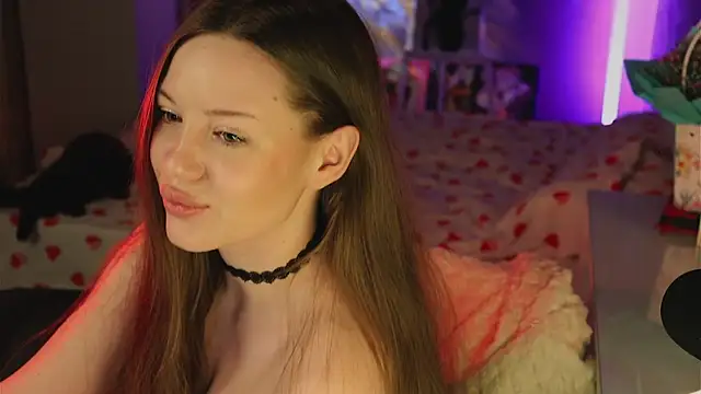 Alisia here online show from 04-17-26, 07:50