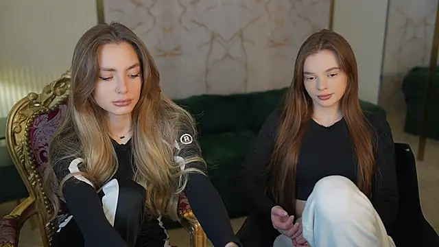 Snapshot of Zlata_Sky chatting on 02-08-25, 07:38 Zlata Sky online show from 02-08-25, 07:38