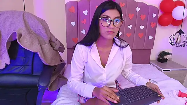 Ateneaaa  online show from 02-13-26, 07:32