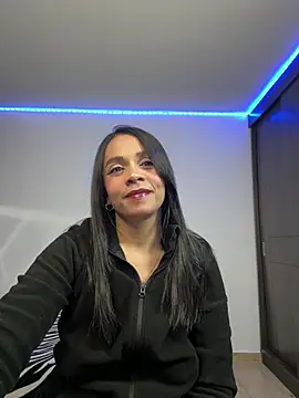 paula lopez   online show from 07-23-26, 11:24