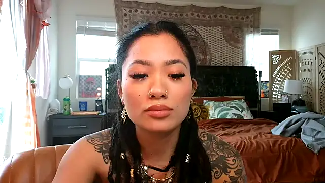 Snapshot of 222goddess444you chatting on 02-11-26, 06:02 222goddess444you online show from 02-11-26, 06:02