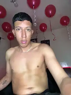 Sebastian Villamarin online show from 02-13-26, 04:41