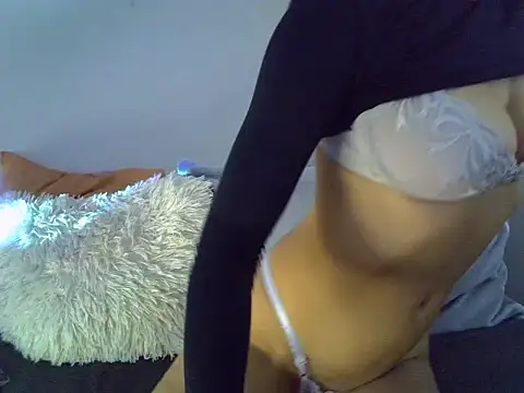 Onirica L online show from 04-16-26, 02:01