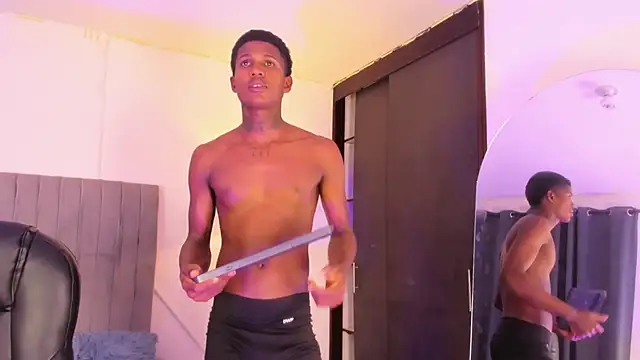 im oleiderr online show from 02-08-26, 04:05