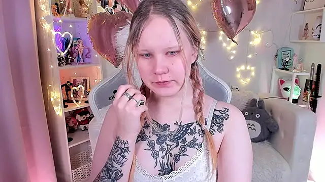 AnnieVibe online show from 02-05-26, 05:39