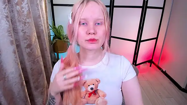 AnnieVibe online show from 04-18-26, 07:29