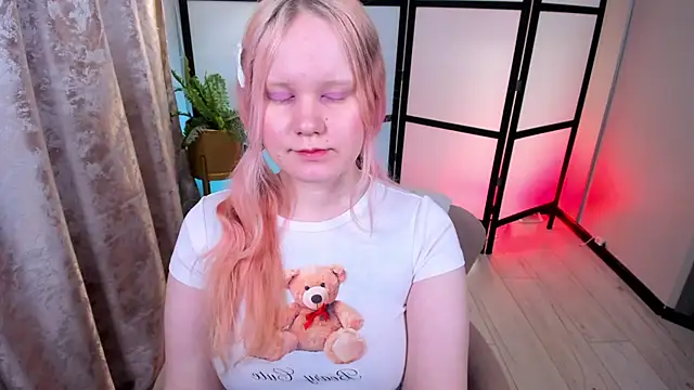 AnnieVibe online show from 04-18-26, 07:58